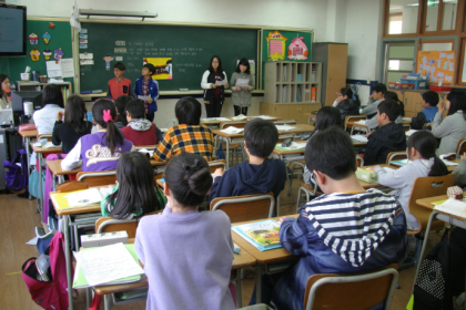 O Instituto Econacional explica que a personalização do aprendizado potencializa o sucesso individual dos alunos.