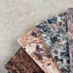 O granito se destaca na construção civil pela resistência, durabilidade e estética que valoriza qualquer projeto.