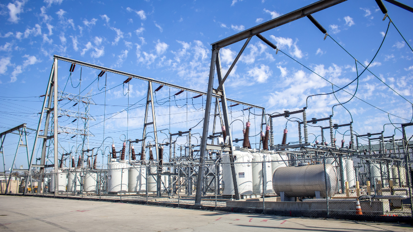 Matheus Vinicius Voigt explica como redes elétricas inteligentes transformam a gestão urbana e o consumo energético.